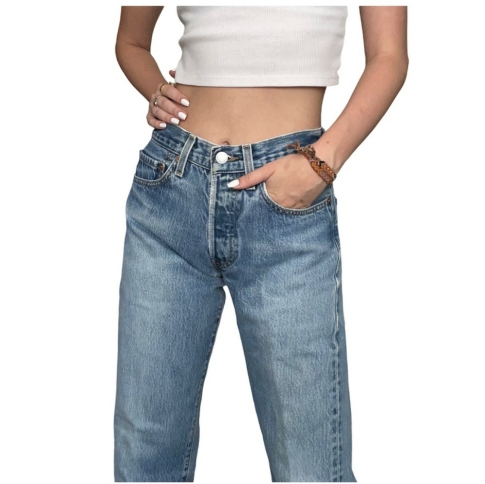 Levi's Premium 501 Straight Leg Button Fly Blue Jeans W26 L32